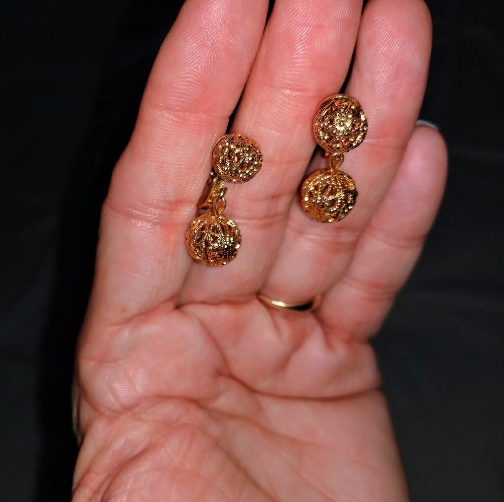60's Vintage Gold Ball dangle clip earrings